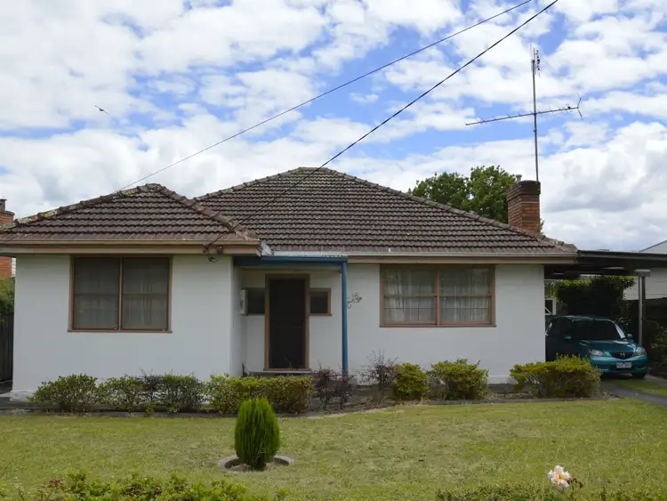 16 Vale Street, Moe VIC 3825