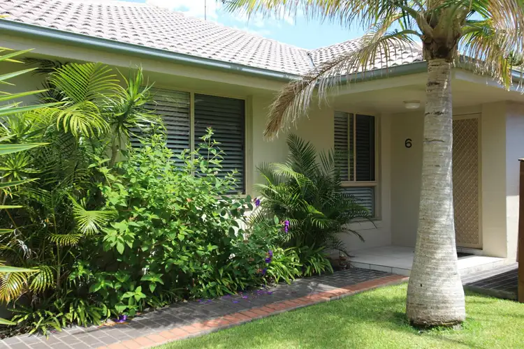 6/2 James Foster Drive, Hallidays Point NSW 2430