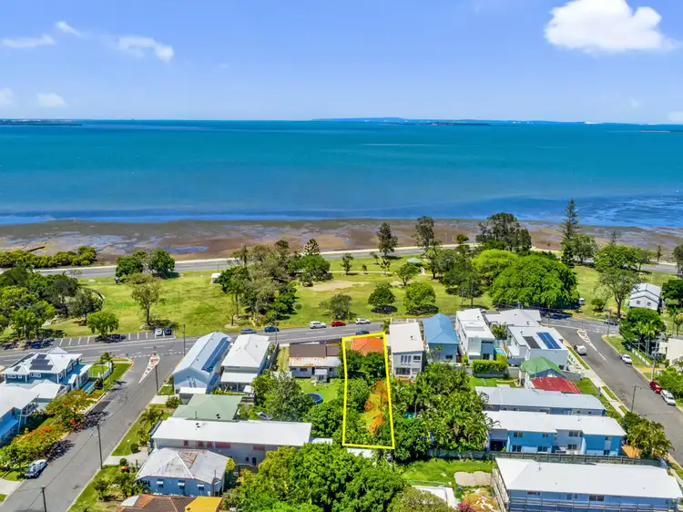 Sixth view of Homely house listing, 327 Upper Esplanade, Manly QLD 4179