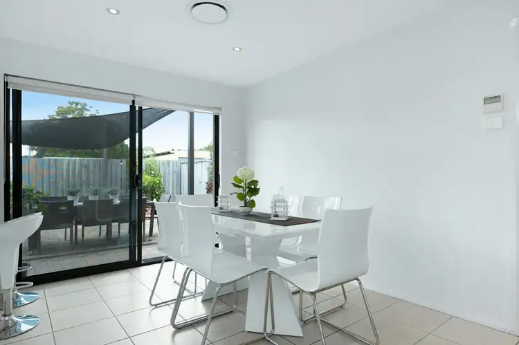 Fourth view of Homely townhouse listing, 2/348 Pacific Highway, Belmont North NSW 2280