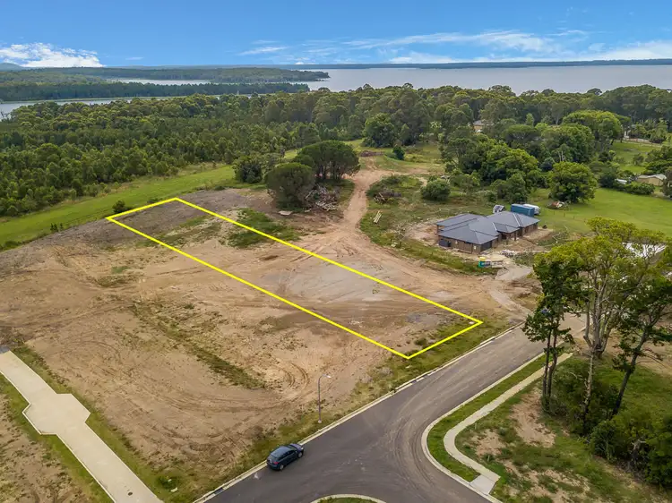 37 Lakeview Crescent, Raymond Terrace NSW 2324