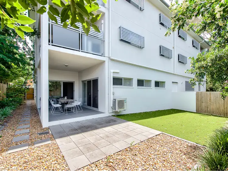 2/10 Dunkirk Street, Gaythorne QLD 4051