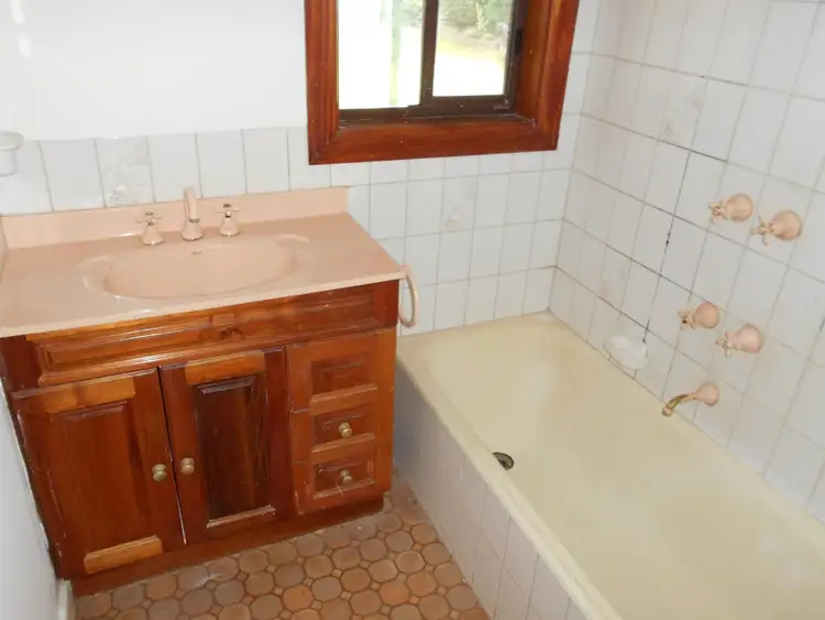 Fourth view of Homely house listing, 94 Stradbroke Avenue, Swan Hill VIC 3585