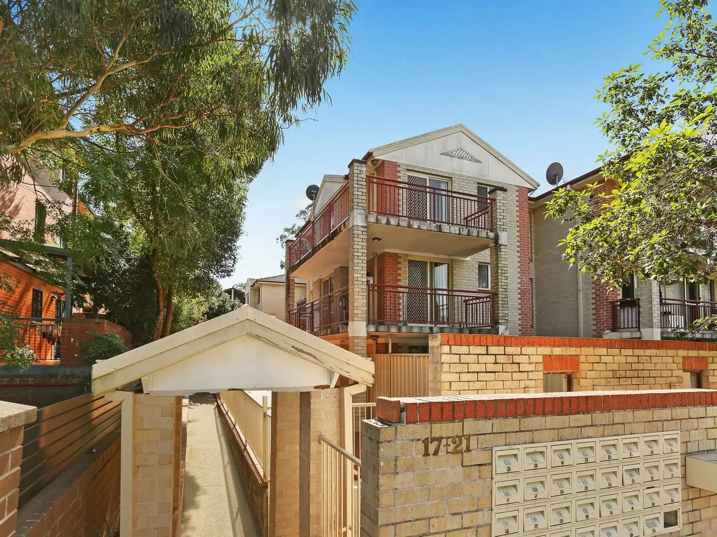 Main view of Homely unit listing, 11/17-21 Stanley Street, Bankstown NSW 2200