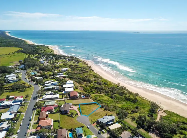 13 Andrews Close, Corindi Beach NSW 2456