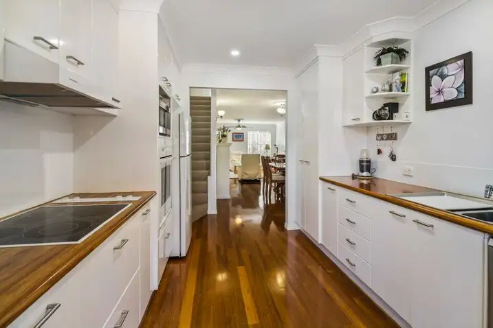 12/127 Shore Street North, Cleveland QLD 4163