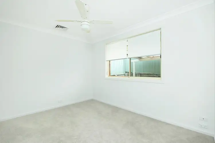 Sixth view of Homely villa listing, 16/4 Cowmeadow Road, Mount Hutton NSW 2290