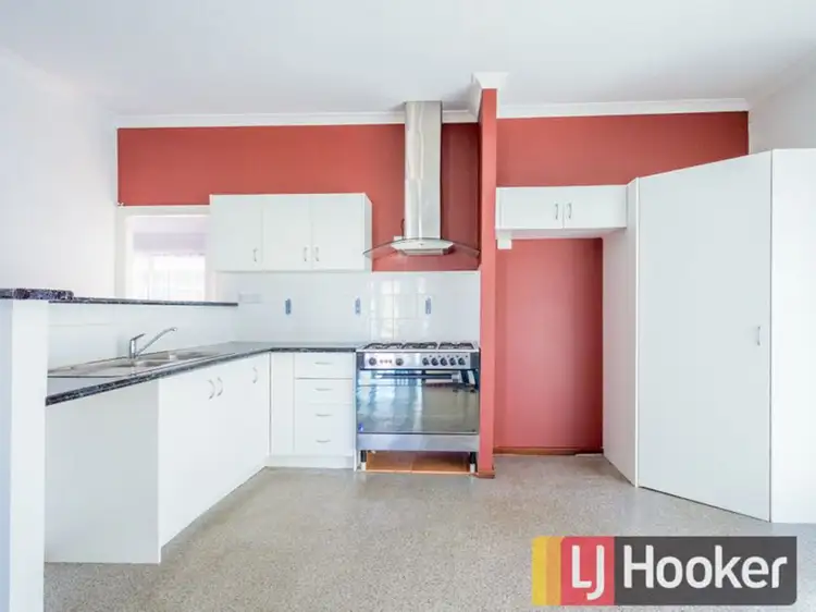 25 Deakin Street, Collie WA 6225