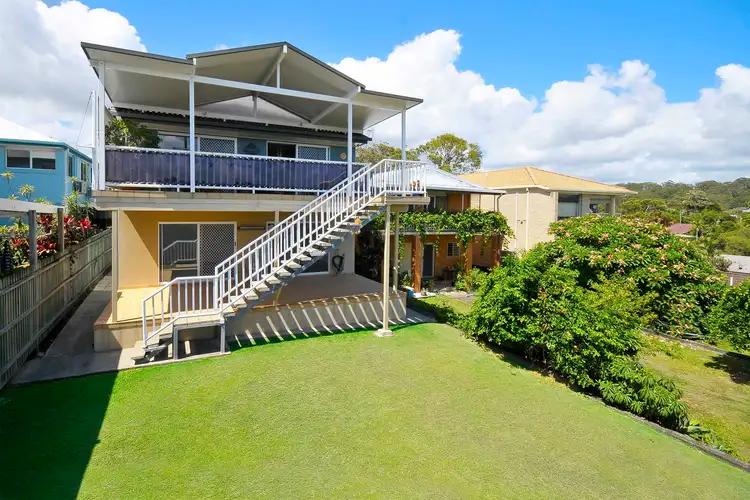 9 Hillcrest Avenue, Tugun QLD 4224