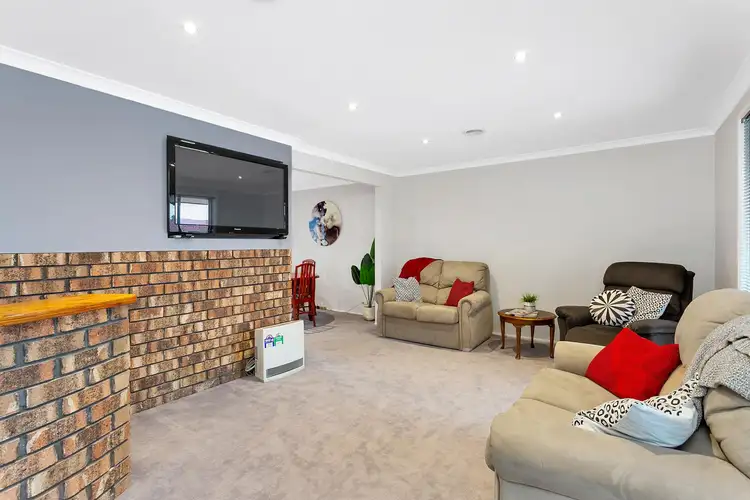 Fifth view of Homely house listing, 31 Diamantina Crescent, Kaleen ACT 2617