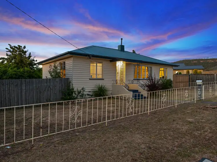 52 Schouten Street, Warrane TAS 7018