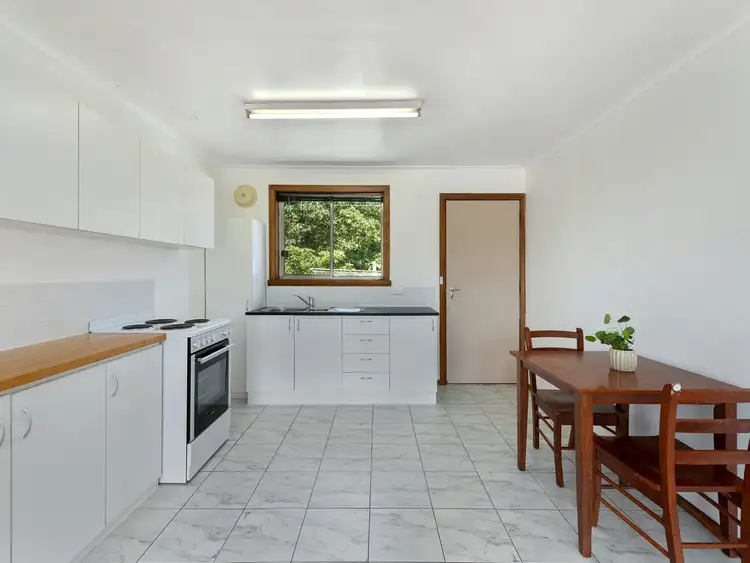 Fifth view of Homely house listing, Unit 5/6 Katoomba Crescent, Montrose TAS 7010