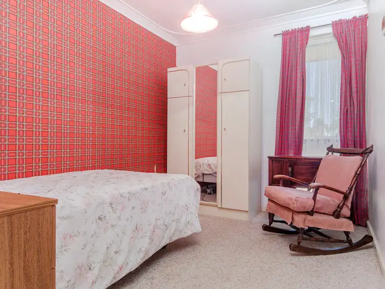 Sixth view of Homely house listing, 5 Menli Place, Orelia WA 6167