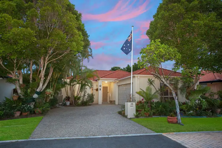 38 Gardendale Cr, Burleigh Waters QLD 4220