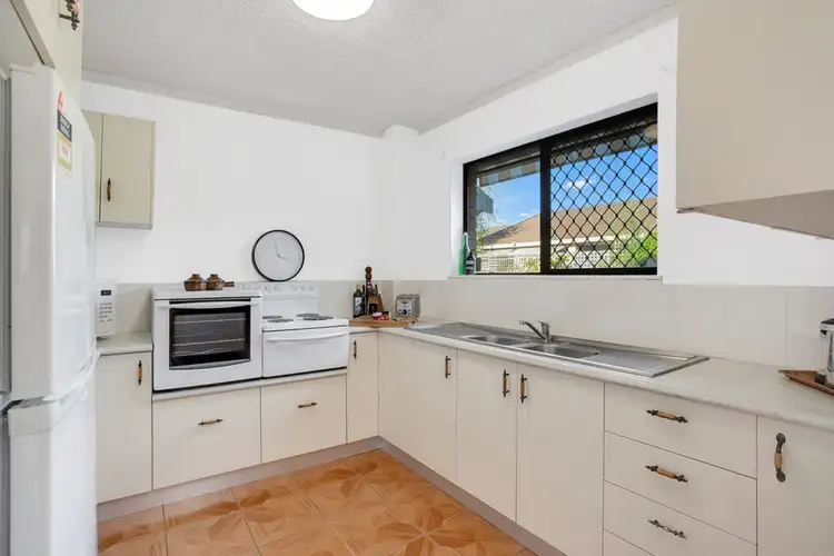 Sixth view of Homely semi-detached listing, 1/87 Mountain View Avenue, Miami QLD 4220