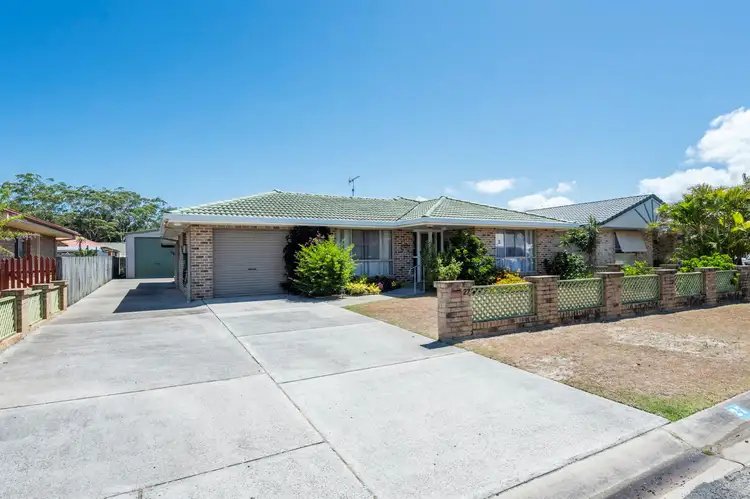 27 Melville St, Iluka NSW 2466