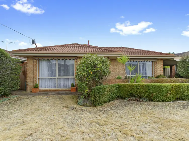 27 Gabo Way, Morwell VIC 3840