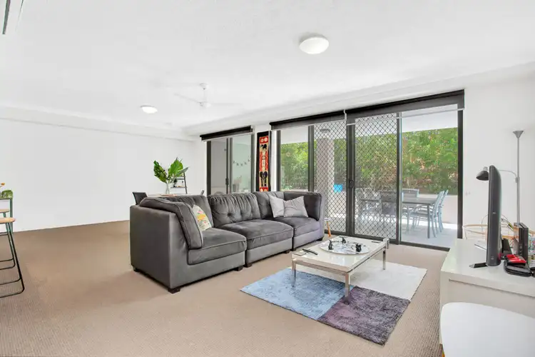 2/1 Acacia Court, Robina QLD 4226