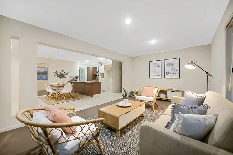 8 Henry Street, Coomera QLD 4209