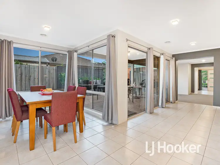 Sixth view of Homely house listing, 31 Bundoran Avenue, Cranbourne VIC 3977