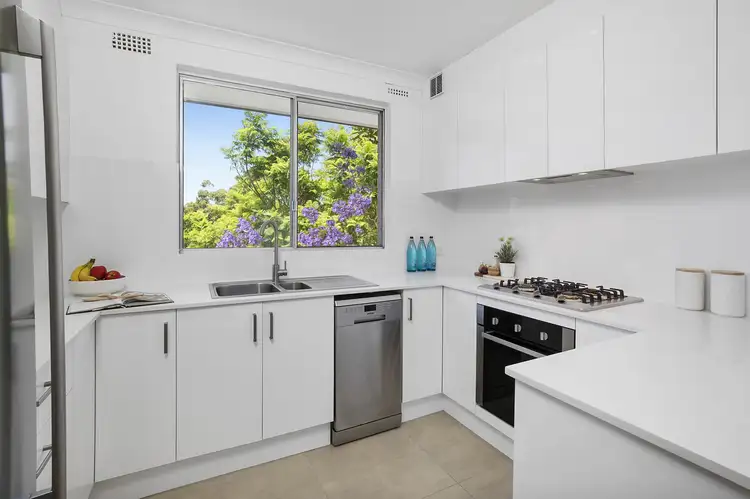 Third view of Homely apartment listing, 5/38 Wyuna Avenue, Freshwater NSW 2096