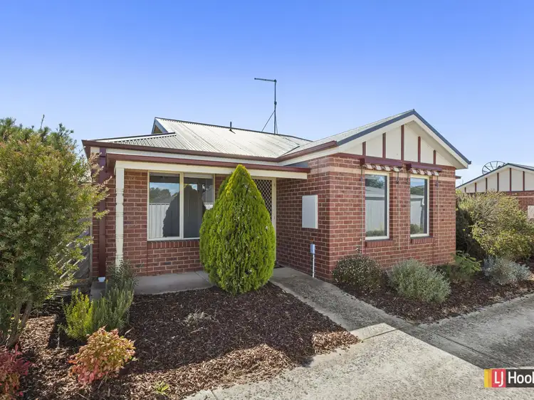 Main view of Homely unit listing, 2/56 Wallace Street, Colac VIC 3250