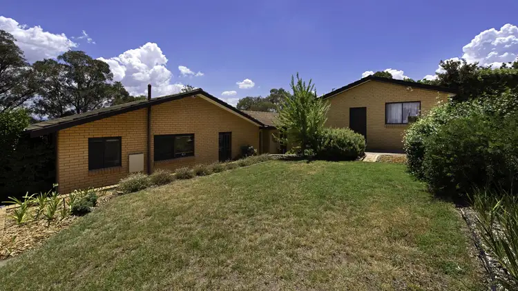6 North Place, Charnwood ACT 2615