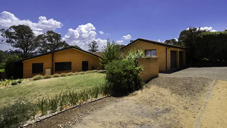Second view of Homely house listing, 6 North Place, Charnwood ACT 2615