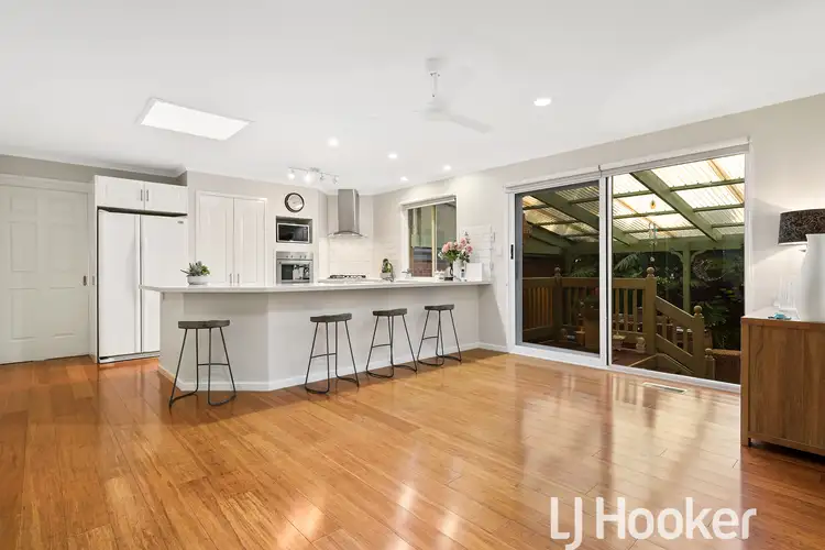 Fourth view of Homely house listing, 8 Villawood Place, Berwick VIC 3806