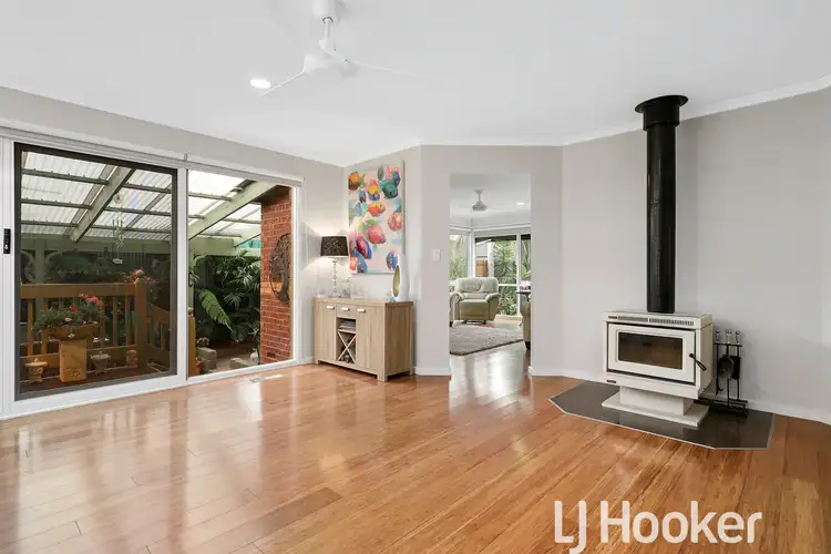 Fifth view of Homely house listing, 8 Villawood Place, Berwick VIC 3806