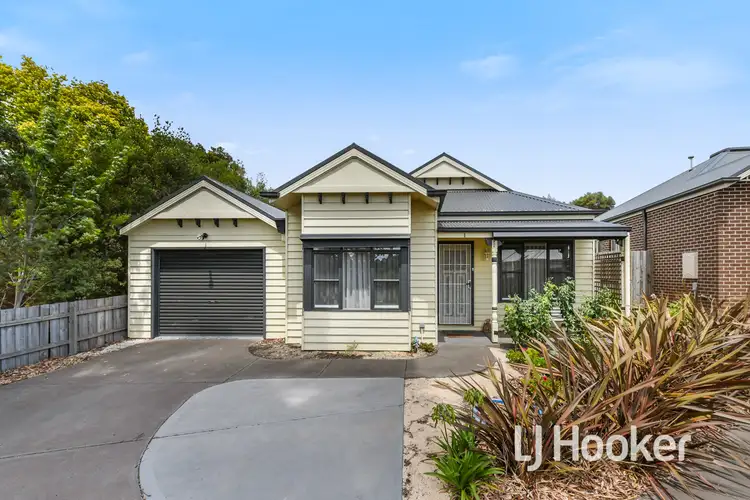 Main view of Homely unit listing, 1/7 Elrona Court, Pakenham VIC 3810