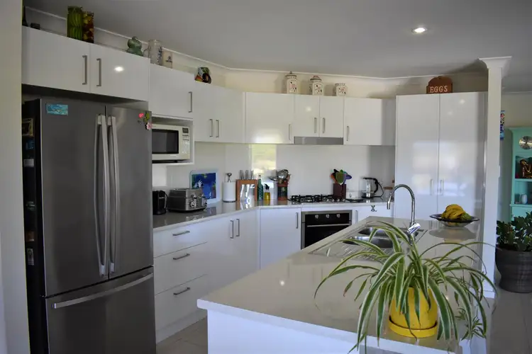 Sixth view of Homely house listing, 2 Giiguy Close, Macksville NSW 2447