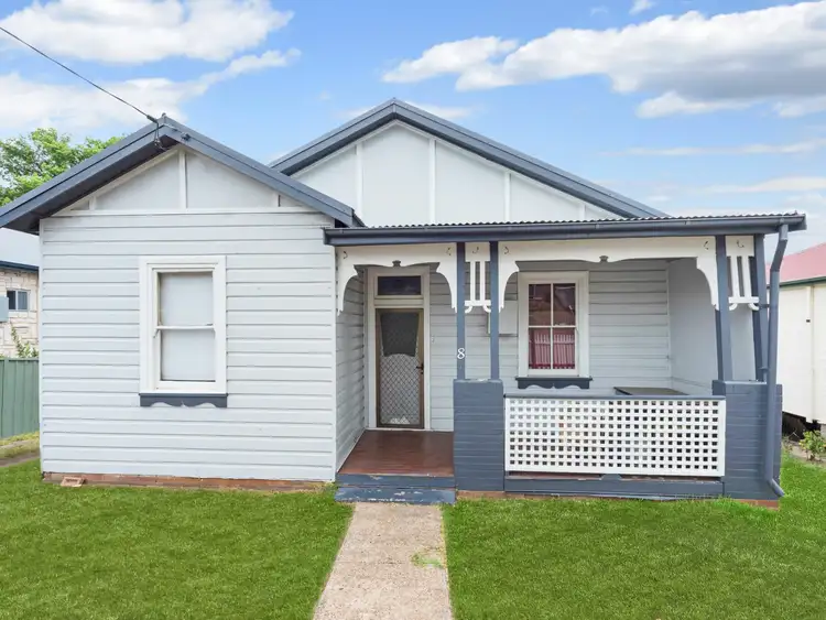 8 Price St, East Maitland NSW 2323