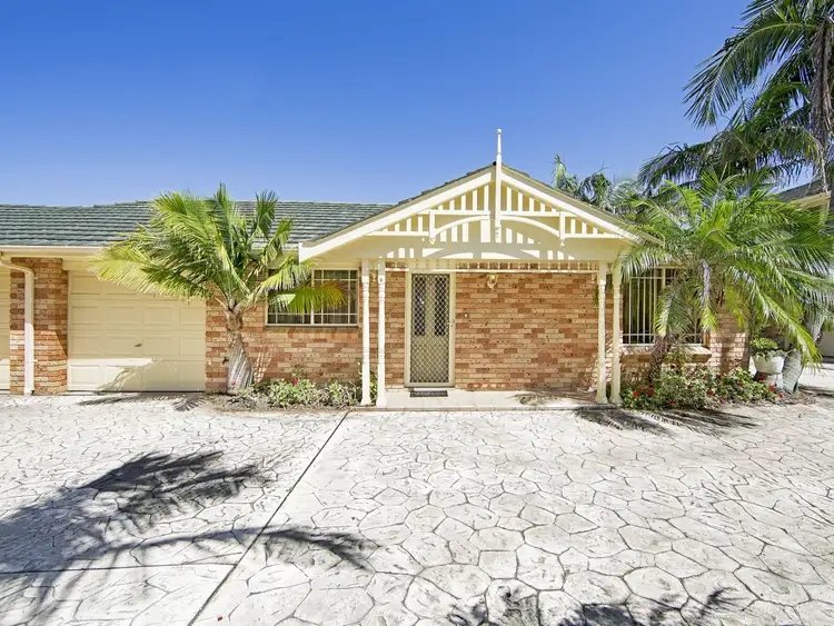 Main view of Homely villa listing, 2/2 Yethonga Avenue, Blue Bay NSW 2261