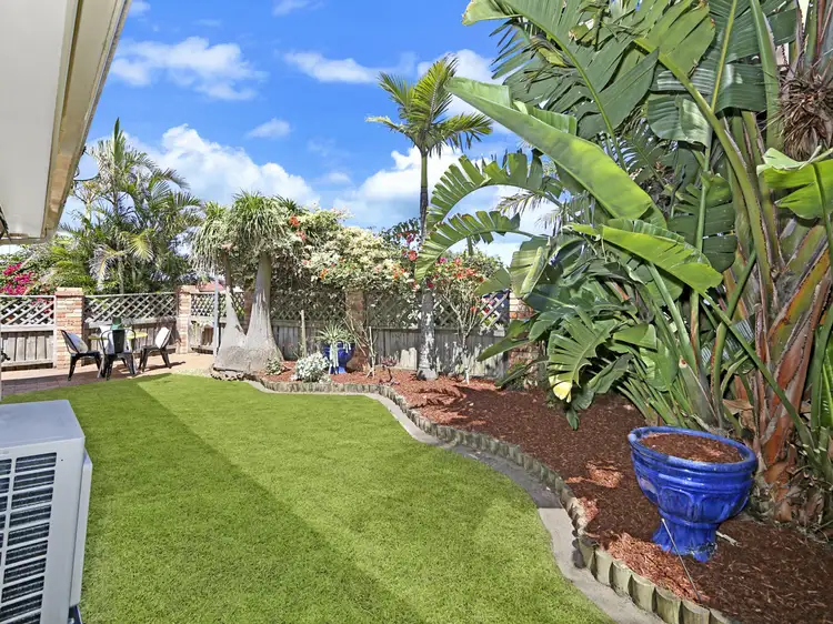 Third view of Homely villa listing, 2/2 Yethonga Avenue, Blue Bay NSW 2261