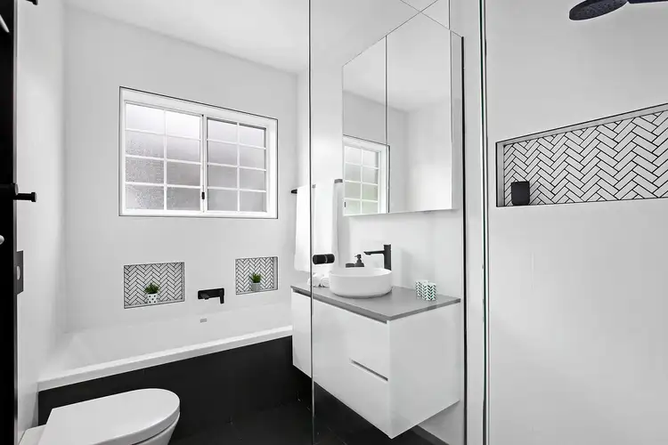 Fifth view of Homely townhouse listing, 2/168 Ocean Street, Narrabeen NSW 2101
