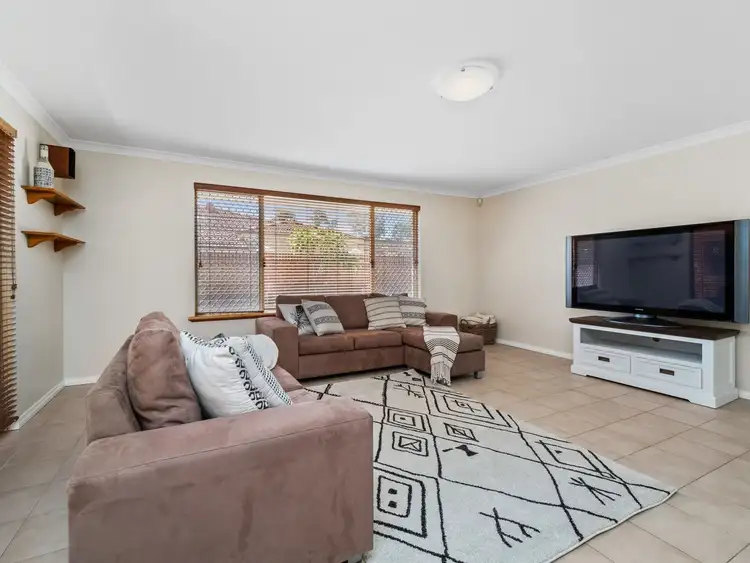 Seventh view of Homely house listing, 2 Browallia Close, Canning Vale WA 6155