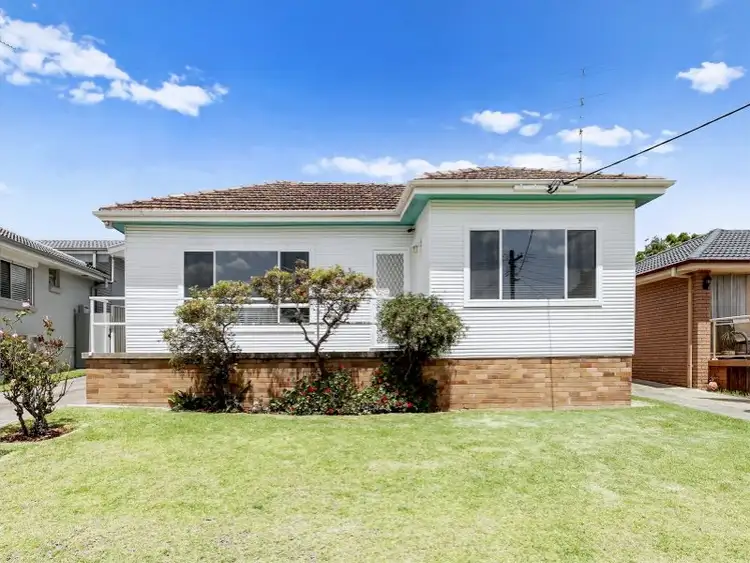 37 Parkside Drive, Dapto NSW 2530