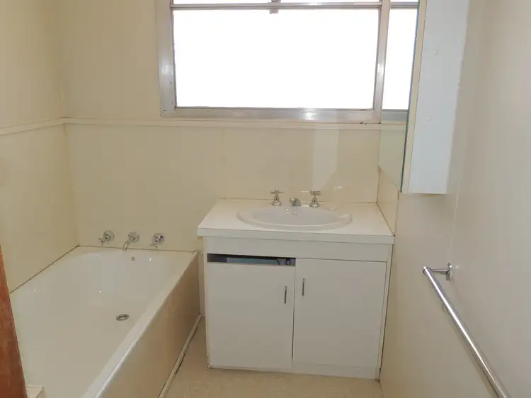 Fifth view of Homely house listing, 11 Hawdon Court, Swan Hill VIC 3585