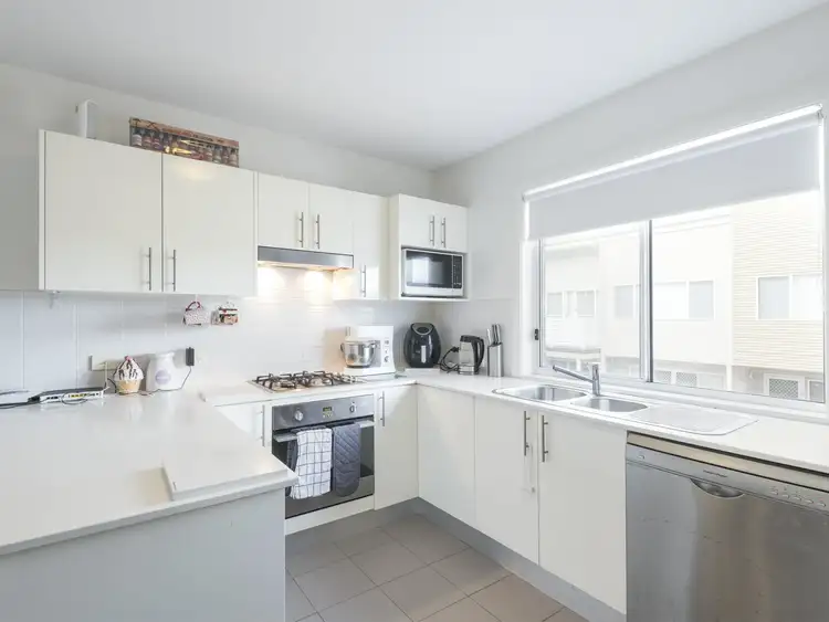 Third view of Homely townhouse listing, 26/4 Langdon Way, Mount Hutton NSW 2290