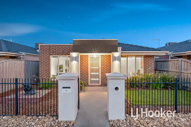Fourth view of Homely house listing, 7 Fantail Lane, Pakenham VIC 3810