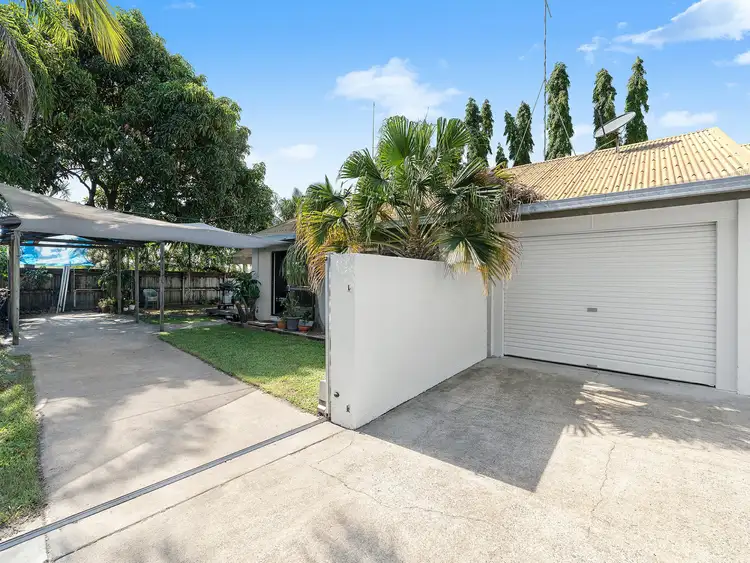 2/496 Varley Street, Yorkeys Knob QLD 4878