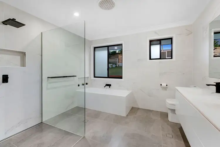 527 Ashmore Road, Ashmore QLD 4214