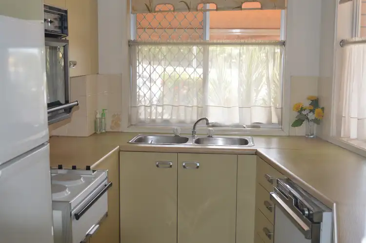 Third view of Homely unit listing, 2/36 Queen Street, Southport QLD 4215