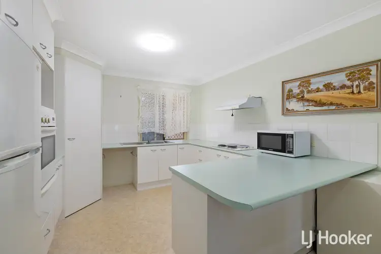 Fourth view of Homely unit listing, 2/75 Queen Street, Cleveland QLD 4163