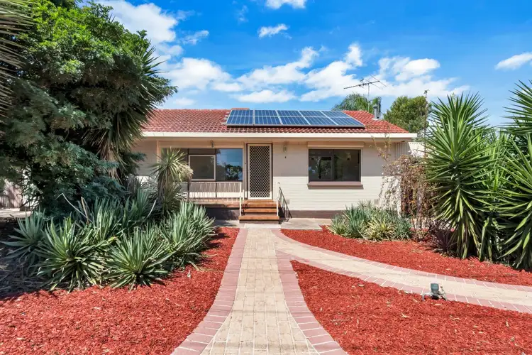 4 Adrian Street, Christie Downs SA 5164