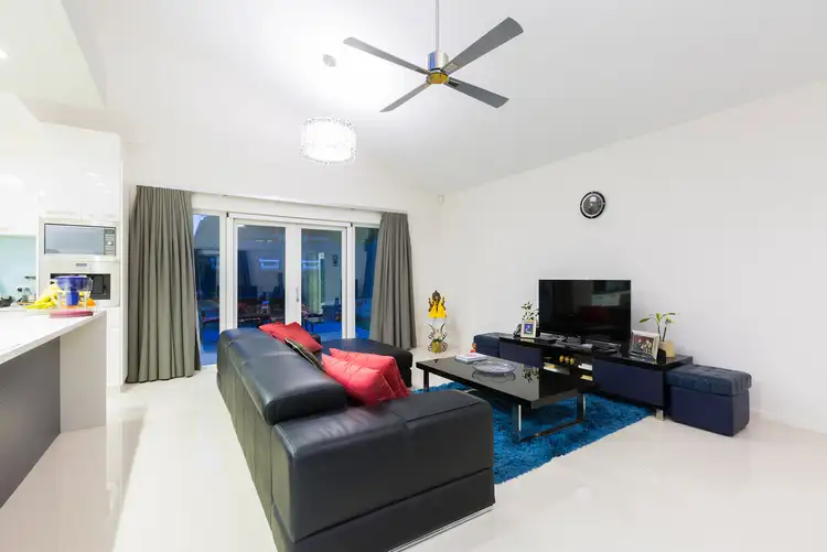 Sixth view of Homely house listing, 30 Dorothy Green Crescent, Franklin ACT 2913