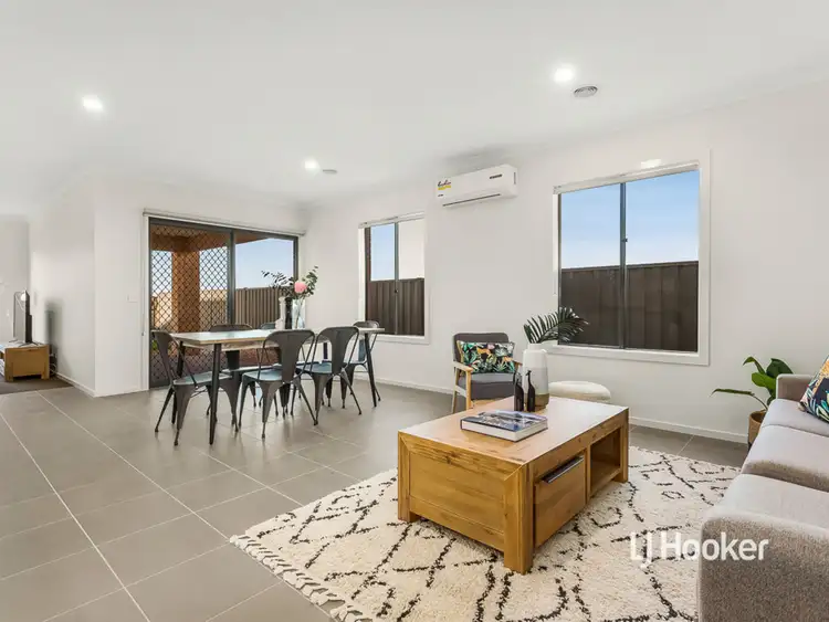 Fifth view of Homely house listing, 17 Inglewood Drive, Werribee VIC 3030