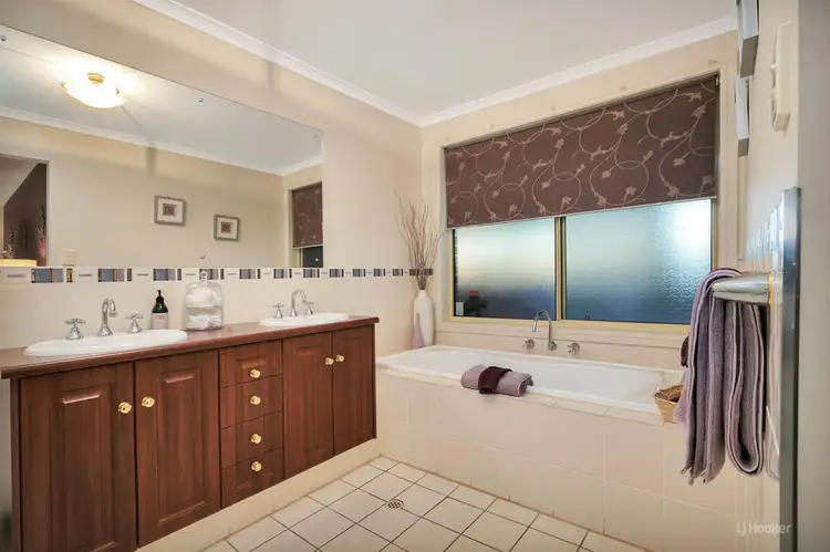 Sixth view of Homely house listing, 10 Greaves Court, Evanston Park SA 5116