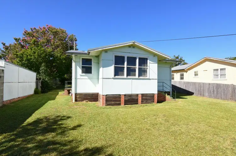 10 Monaghan Avenue, Nowra NSW 2541